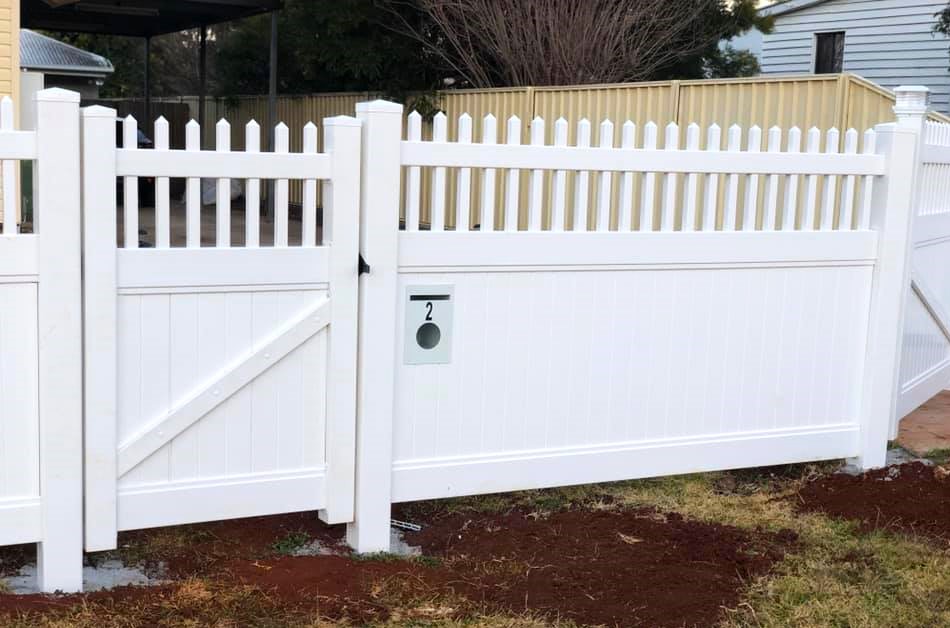 Eleanor - 1.5m Picket-Top Privacy Fence - Image 8