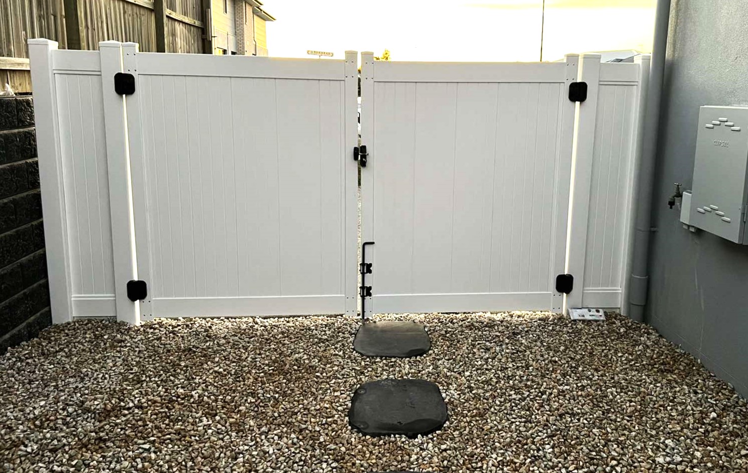 Victoria - 1.8m Full Privacy Fence - Image 9