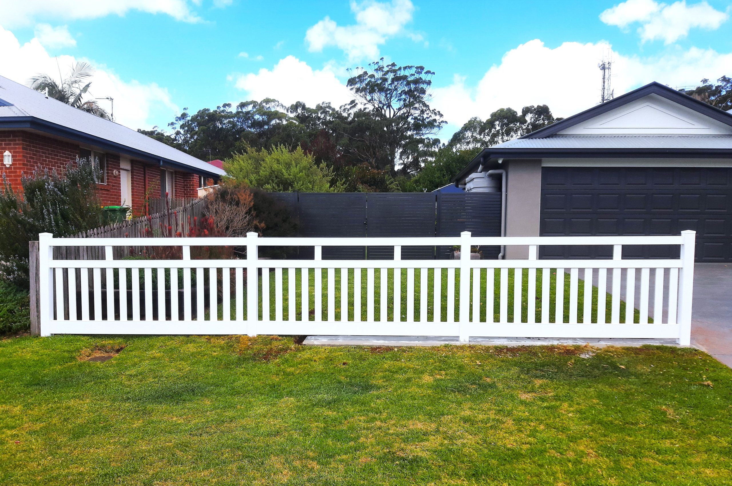 Isabella - 1.2m Picket Fence