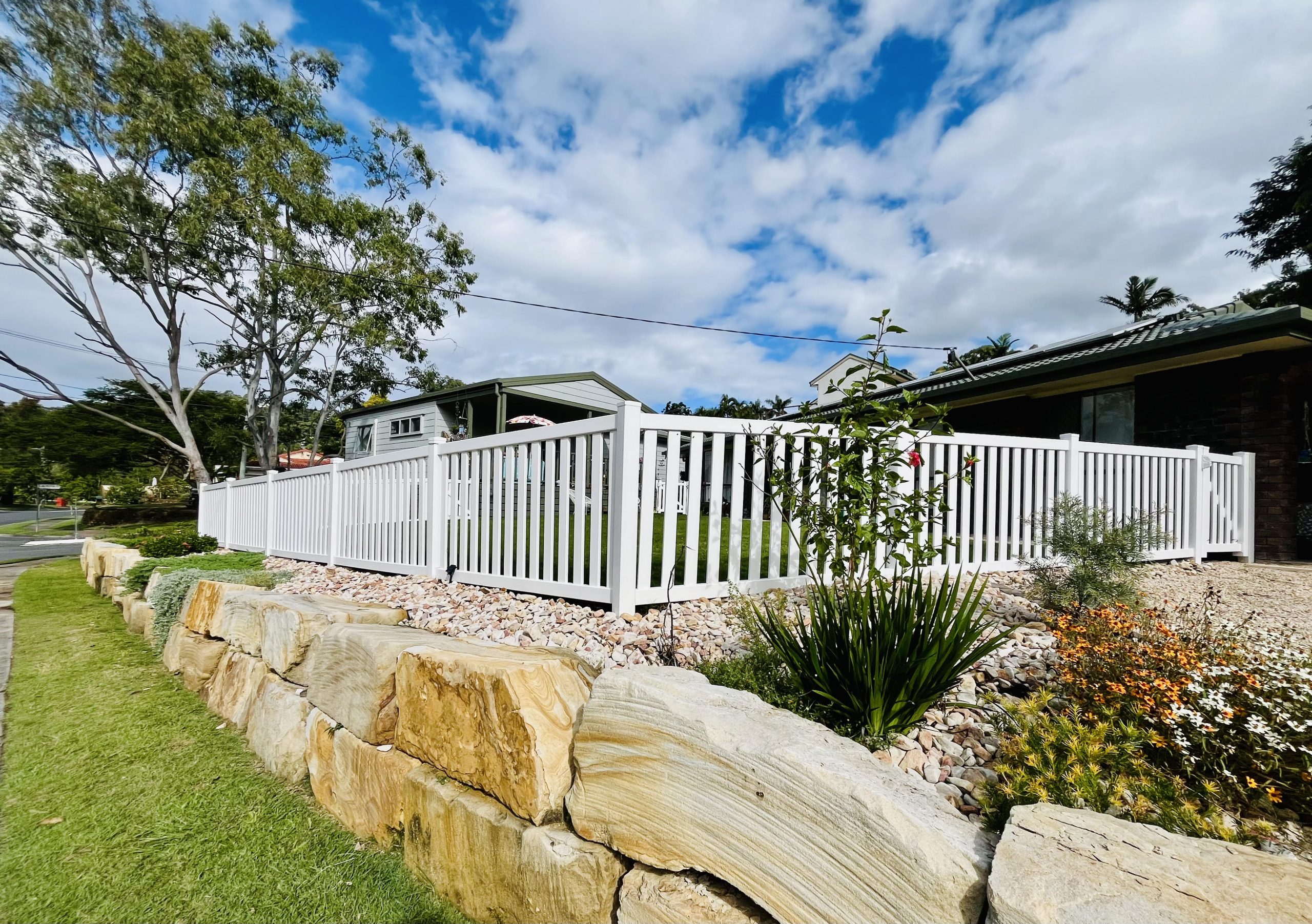 Margaret - 1.2m PVC Garden Fence - Image 5